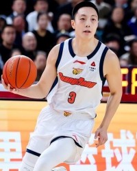 百家乐-广东大胜四川惊现两点：全明星票王7分4失误，胡明轩超越朱芳雨