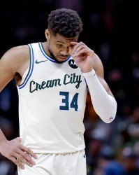 雄鹿本赛季对阵胜率5成以上球队仅6胜 联盟第6少 其中近11场9负