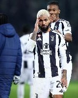 5150万买！道格拉斯路易斯身价1年腰斩剩3800万，22场0球伤病不断