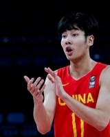 张博源：偶像是库里 想冲NBA 我防守不好 健康的U19能更上一层楼
